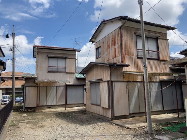 木造家屋３棟解体工事(神奈川県横浜市瀬谷区五貫目町)　工事中の様子です。